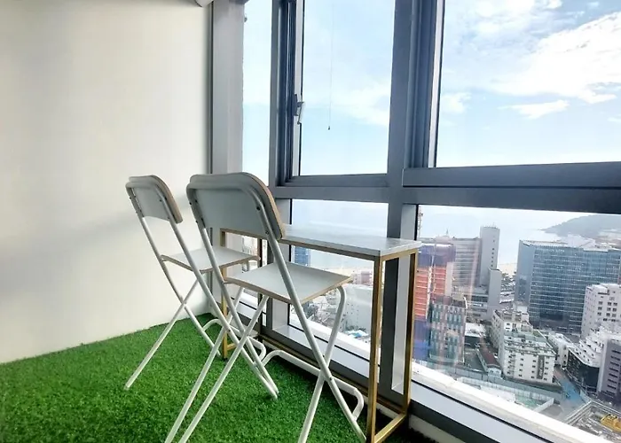 Haeundae Lamer Апарт-отель