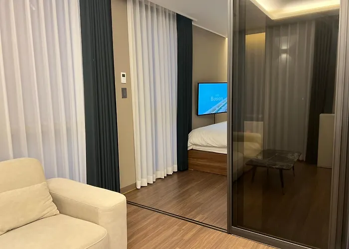 Haeundae Lamer Апарт-отель